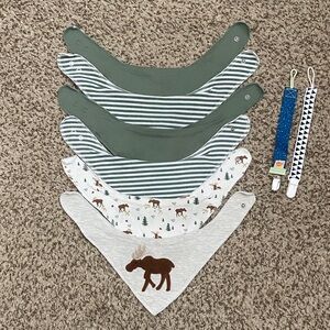 Modern Baby Sage & Moose Bandana Bib Set